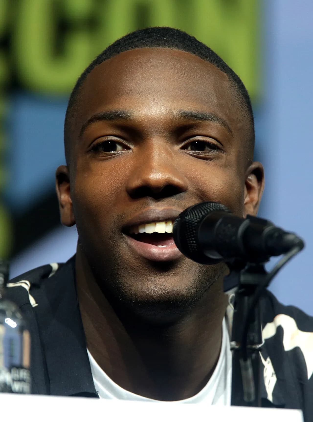 Tosin Kol